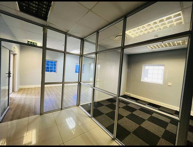 2,002M² OFFICE TO LET IN GLEN AUSTIN AH